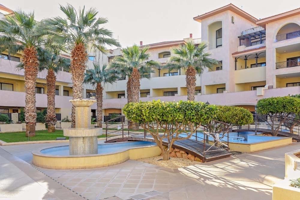 Queens Garden Walking Distance To The Beach Paphos Exterior photo