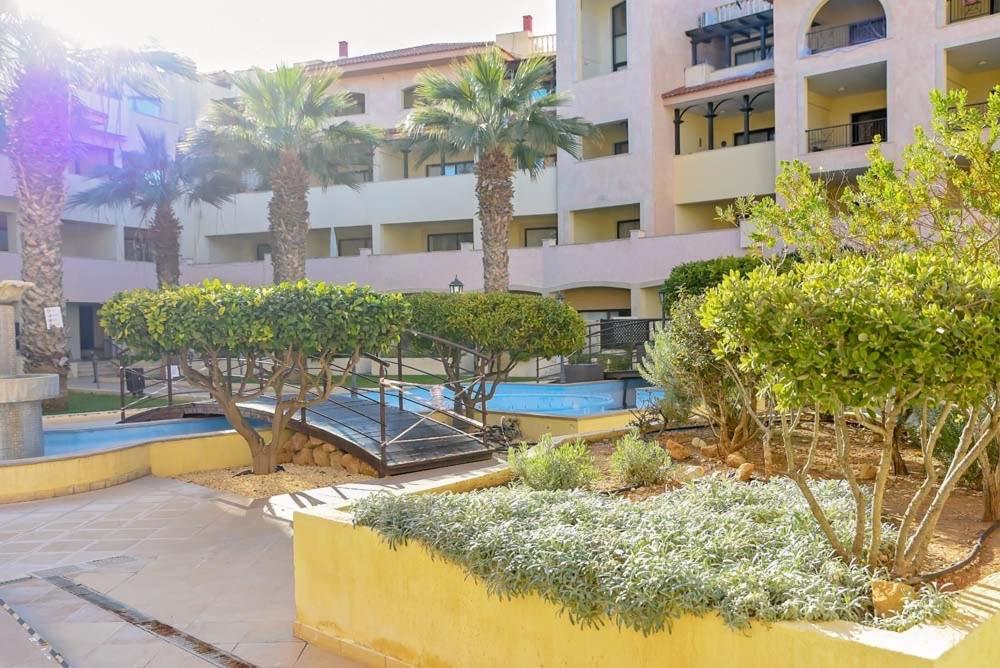 Queens Garden Walking Distance To The Beach Paphos Exterior photo